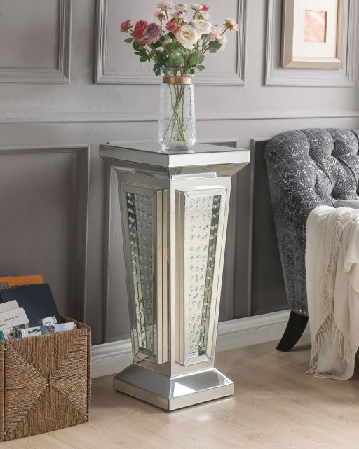 Pedestal Stand
