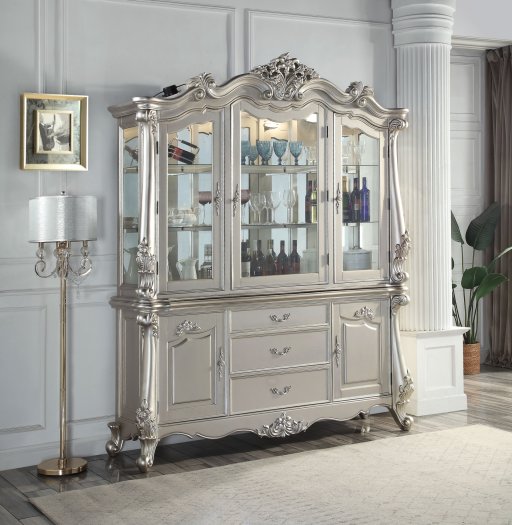 Buffet and Hutch