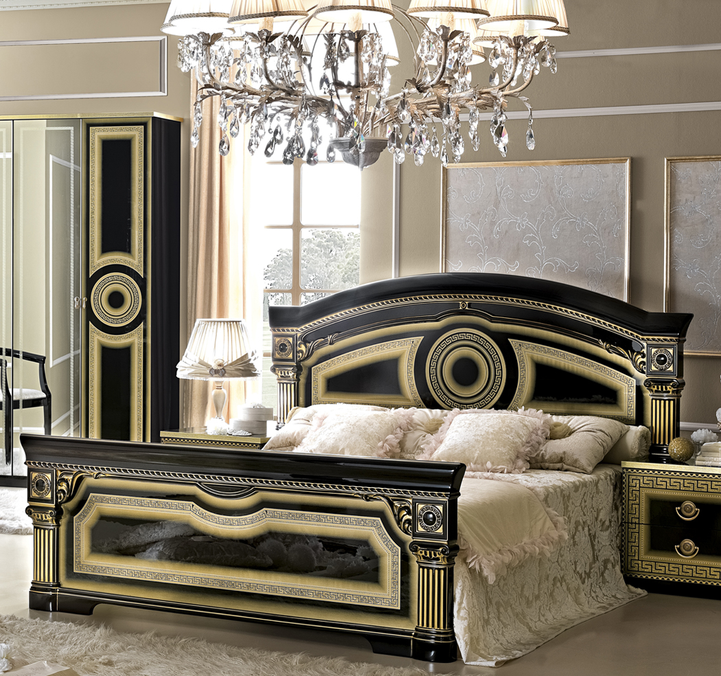 Aida Queen Bed
