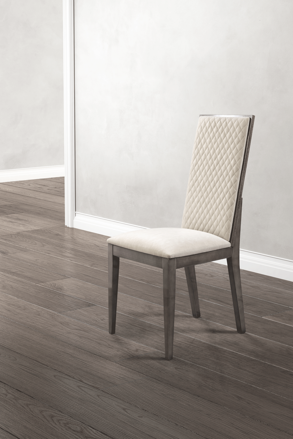 Medea Day Dining Chair