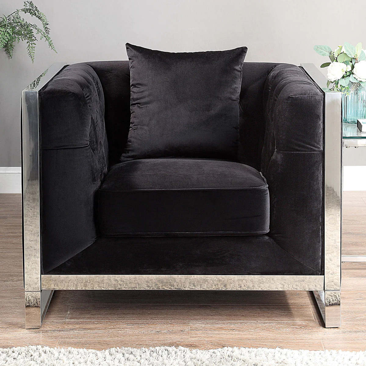 Evadne Chair