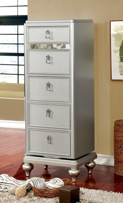Swivel Chest